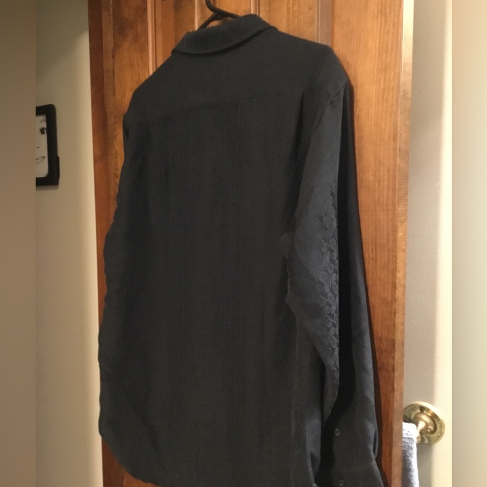 Gently used J Ferrar black paisley men’s dress shirt size L